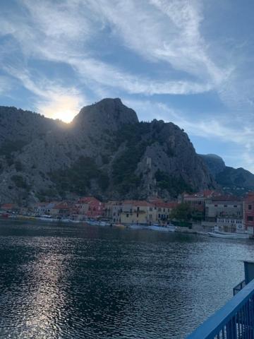 Sea View Panorama Apartment L Omiš Esterno foto