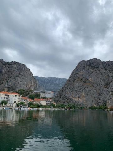 Sea View Panorama Apartment L Omiš Esterno foto