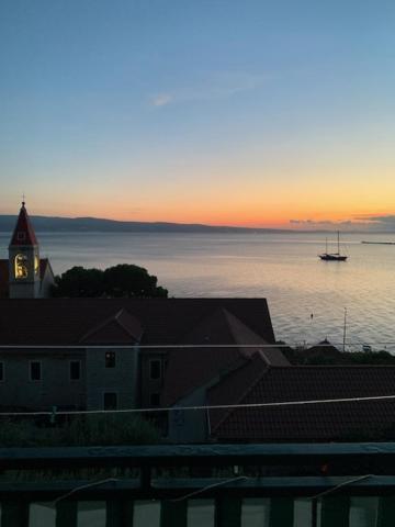 Sea View Panorama Apartment L Omiš Esterno foto